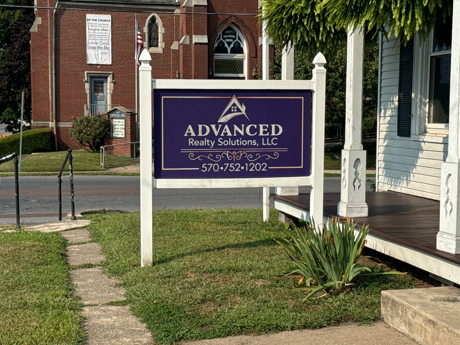 Advanced Realty Solutions Berwick PA Front Sign